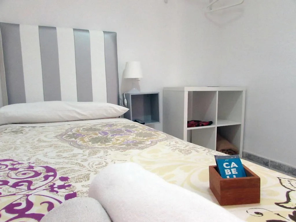 Konukevi Pensio Cerdanya Otel Barselona
