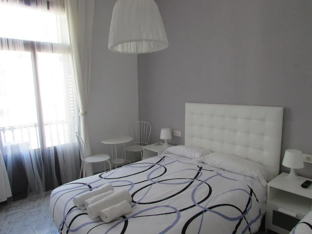 Pensio Cerdanya Otel Barselona 2*,  İspanya