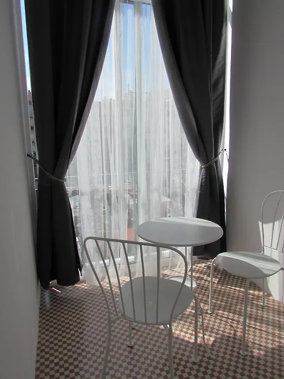 Pensio Cerdanya Otel Barselona Konukevi
