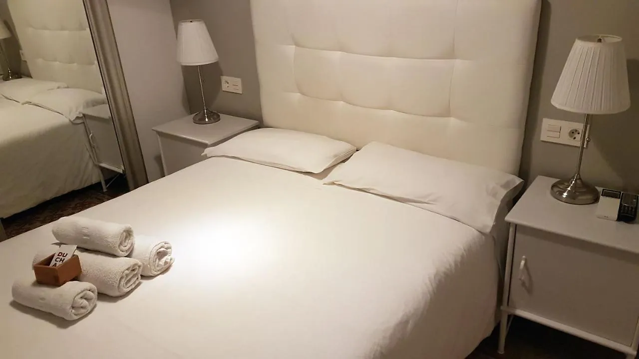 Pensió Cerdanya Hotel Barcelona 2*,